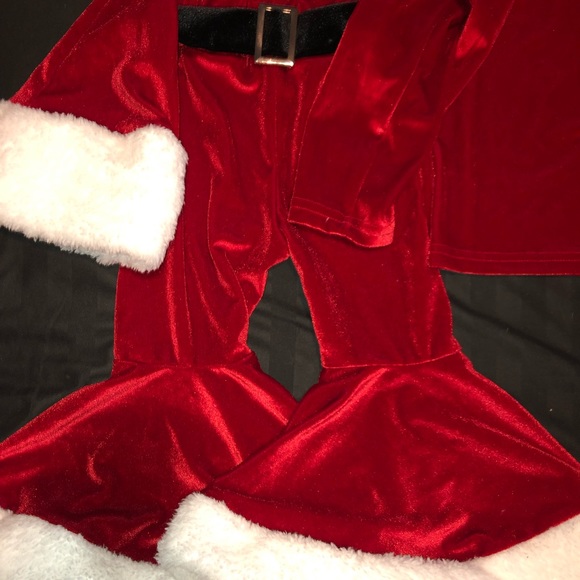 Toddler’s Santa Outfit 2t-3t - Picture 3 of 4
